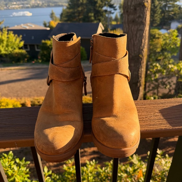 SOREL Joan of Arctic Wedge Buckle Boots Tan Size 12 - Picture 3 of 7
